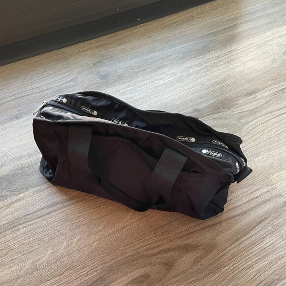 LeSportSac Black Nylon Tote/Weekender $80 Not used - Picture 2 of 14